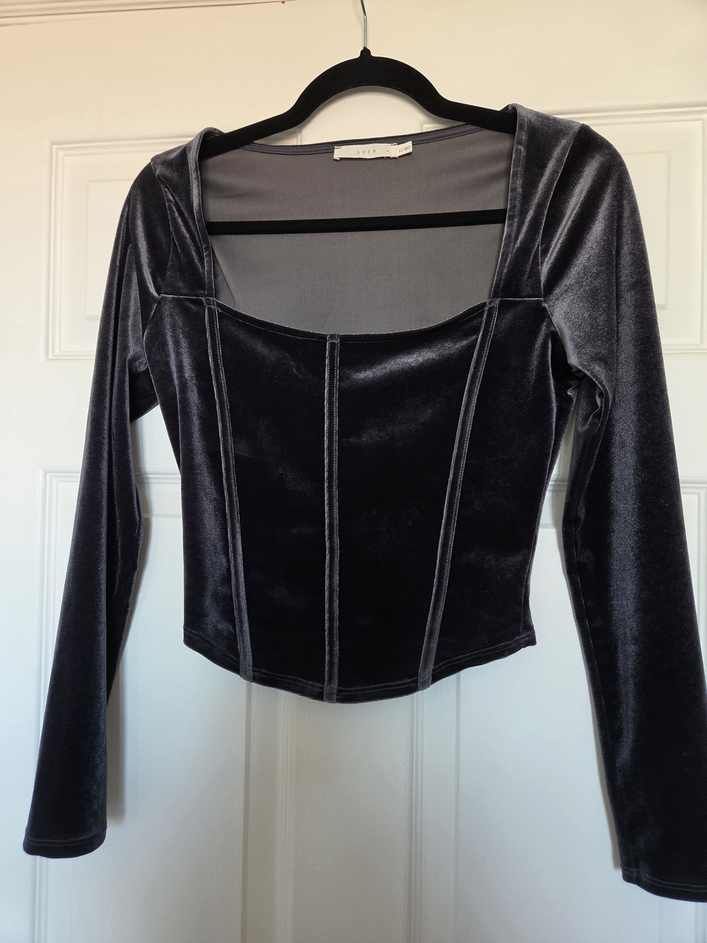 Lush Black Velvet Long-Sleeve Square Neck Top